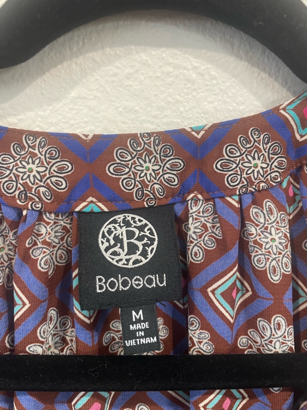 Bobeau Sleeveless Top With Bohemian-Inspired Floral & Geometric Print - Picture 3 of 9